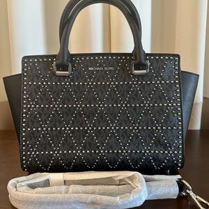 Michael Kors Satchel — Black